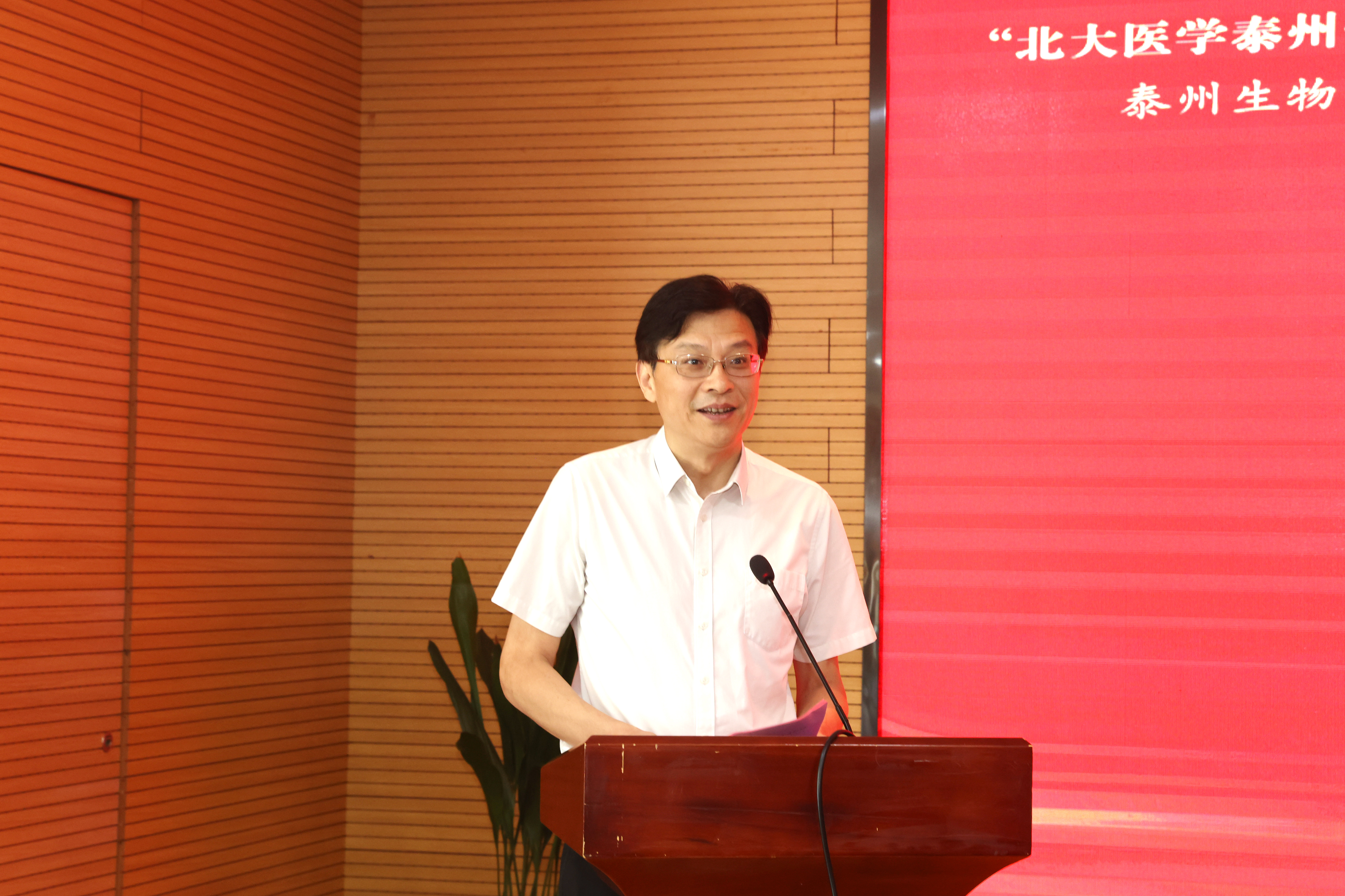 张汉港.jpg